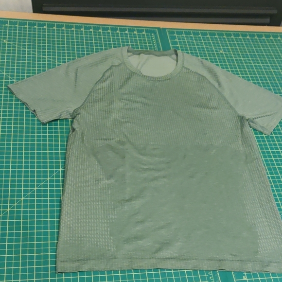 Men's Green T-Shirt - Picture 4 of 13